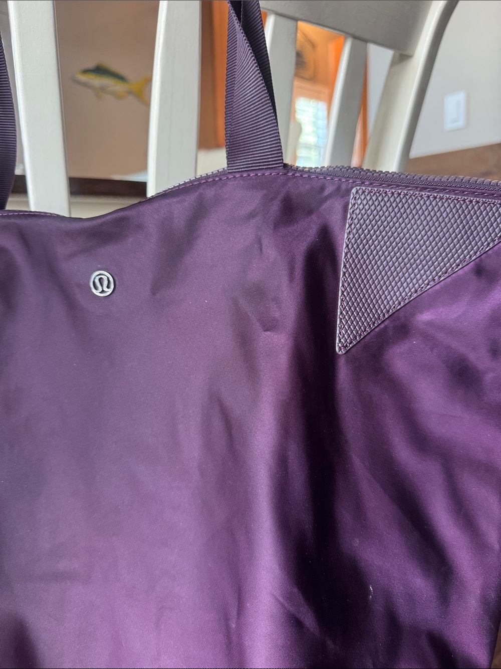 Lululemon Acute Tote 23L Black Cherry - Picture 7 of 15